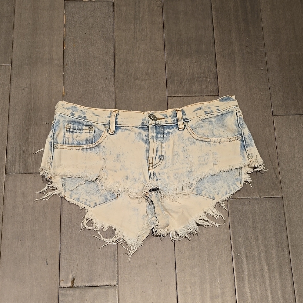 One Teaspoon Denim Shorts Sz 28